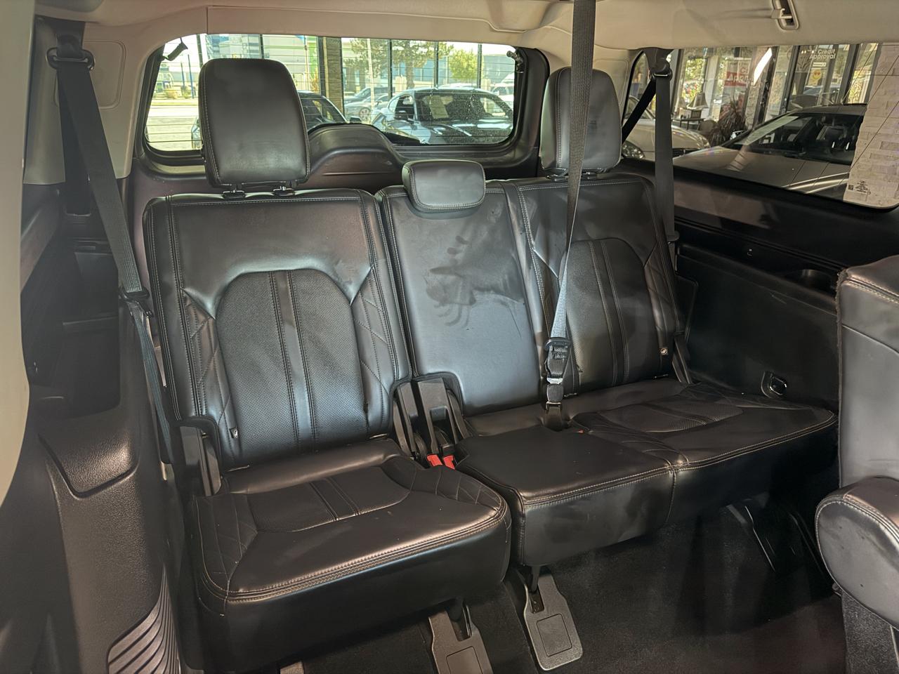 Ford Expedition MAX photo 22