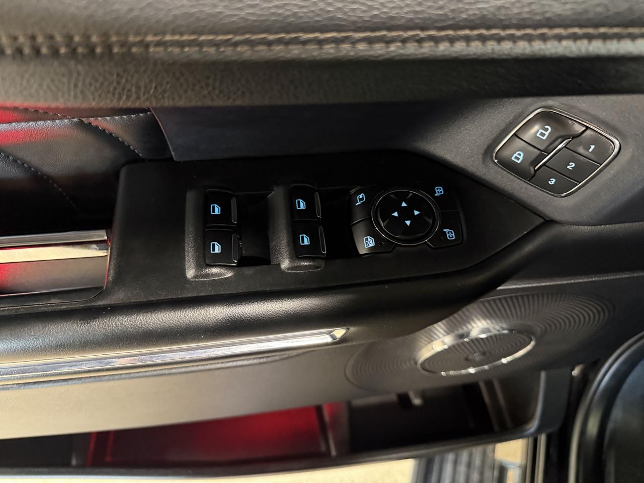 Ford Expedition MAX photo 37