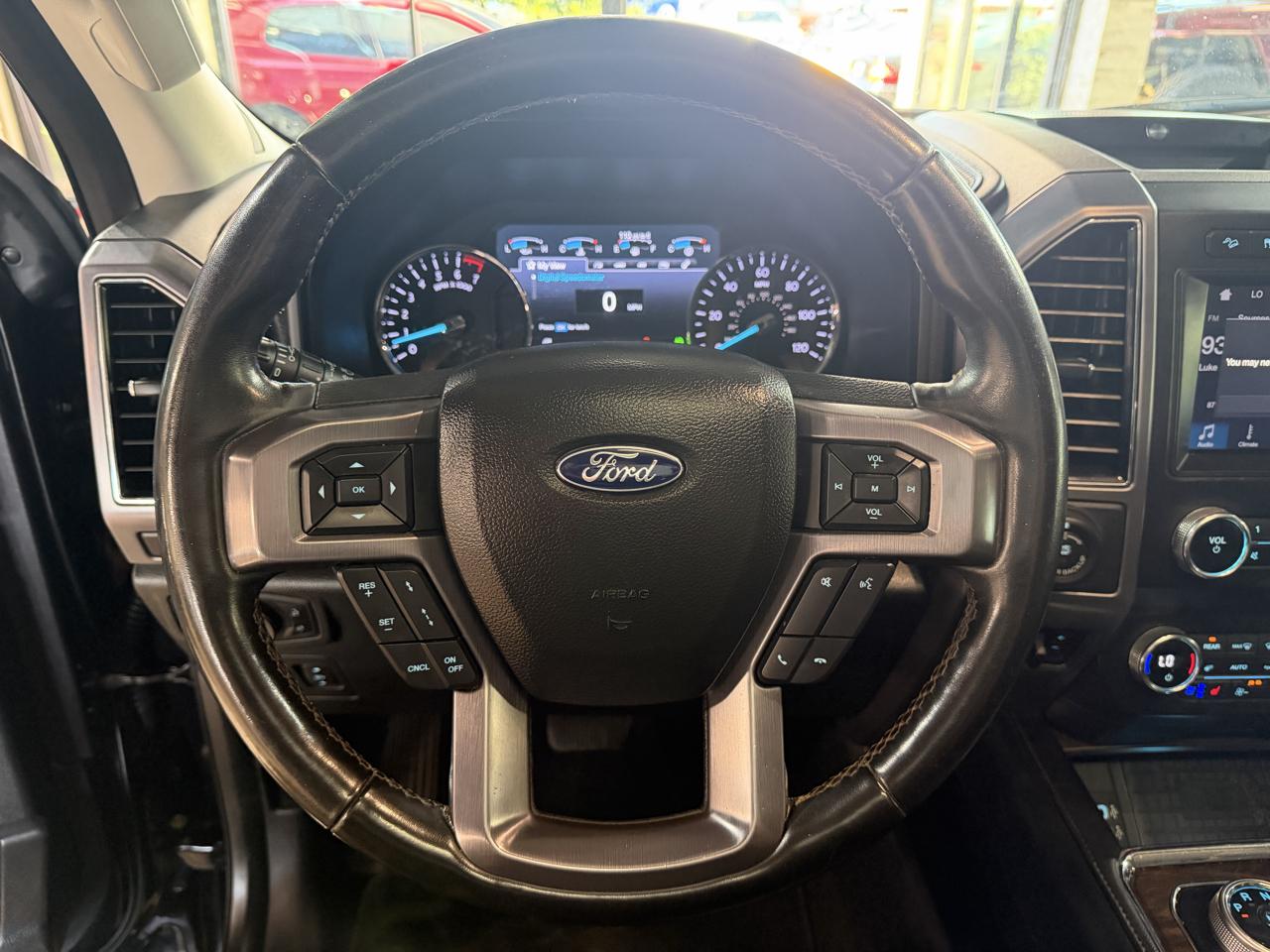Ford Expedition MAX photo 40