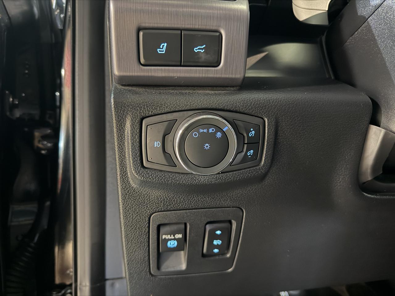 Ford Expedition MAX photo 42