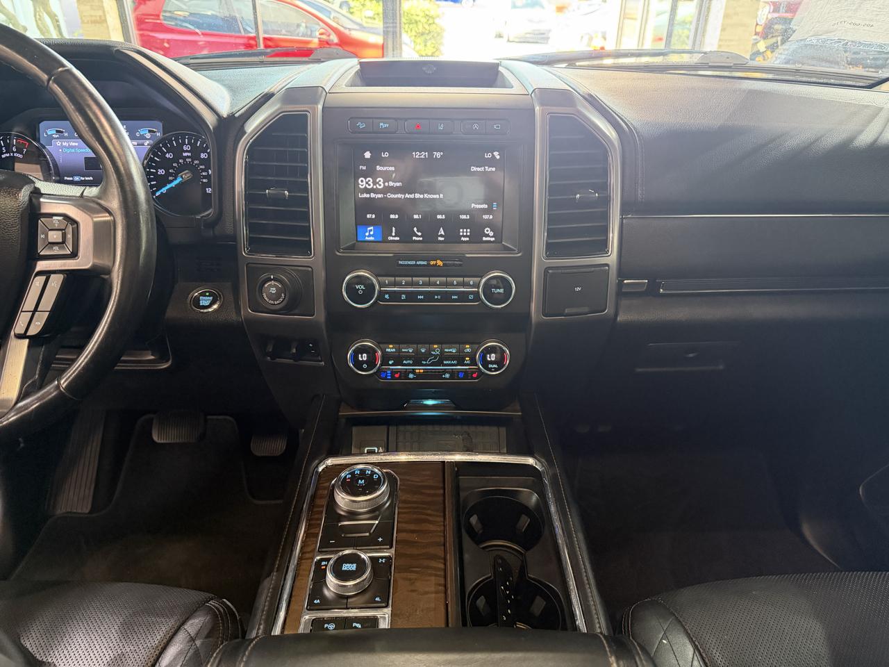 Ford Expedition MAX photo 46