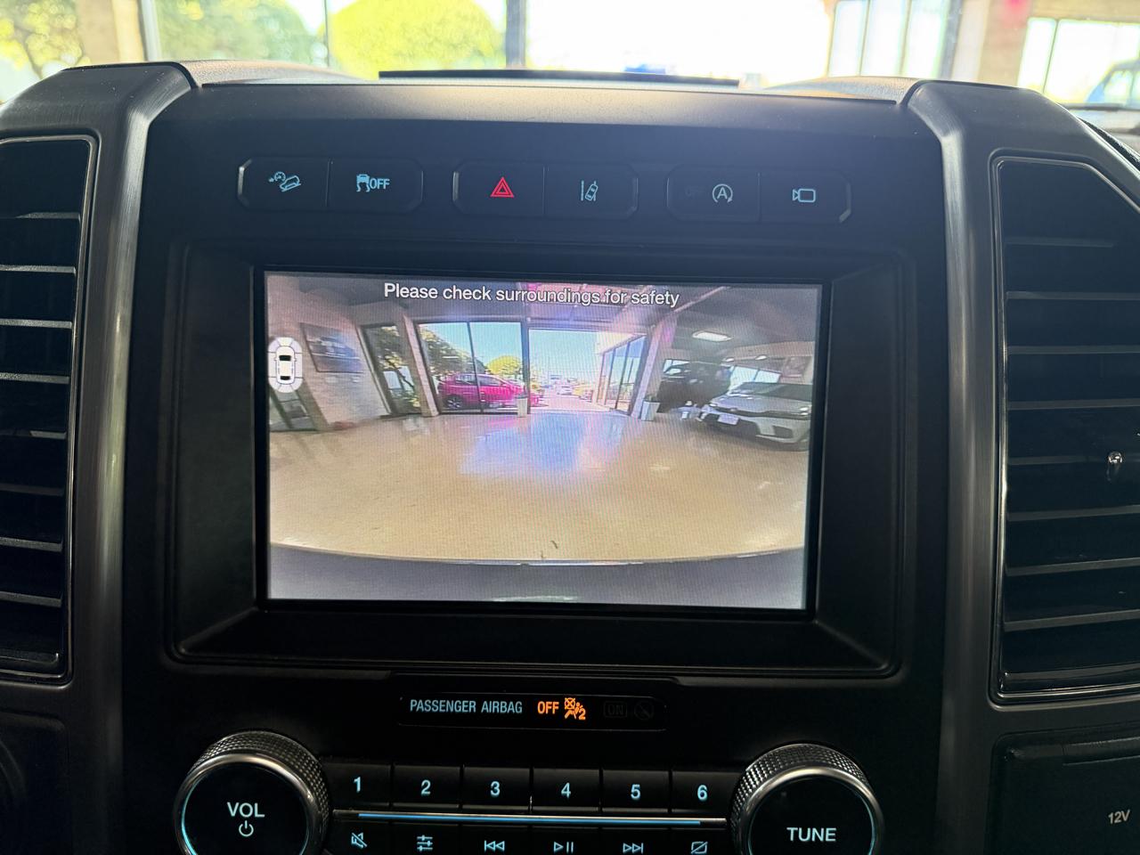 Ford Expedition MAX photo 49