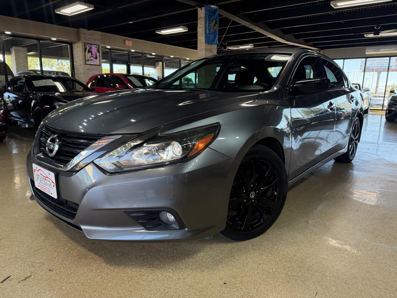 Nissan Altima photo 3