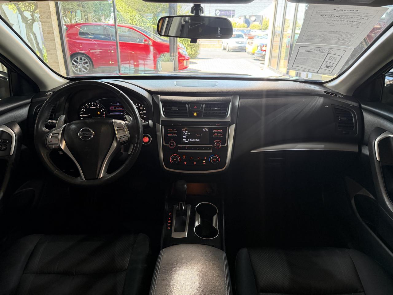 Nissan Altima photo 14