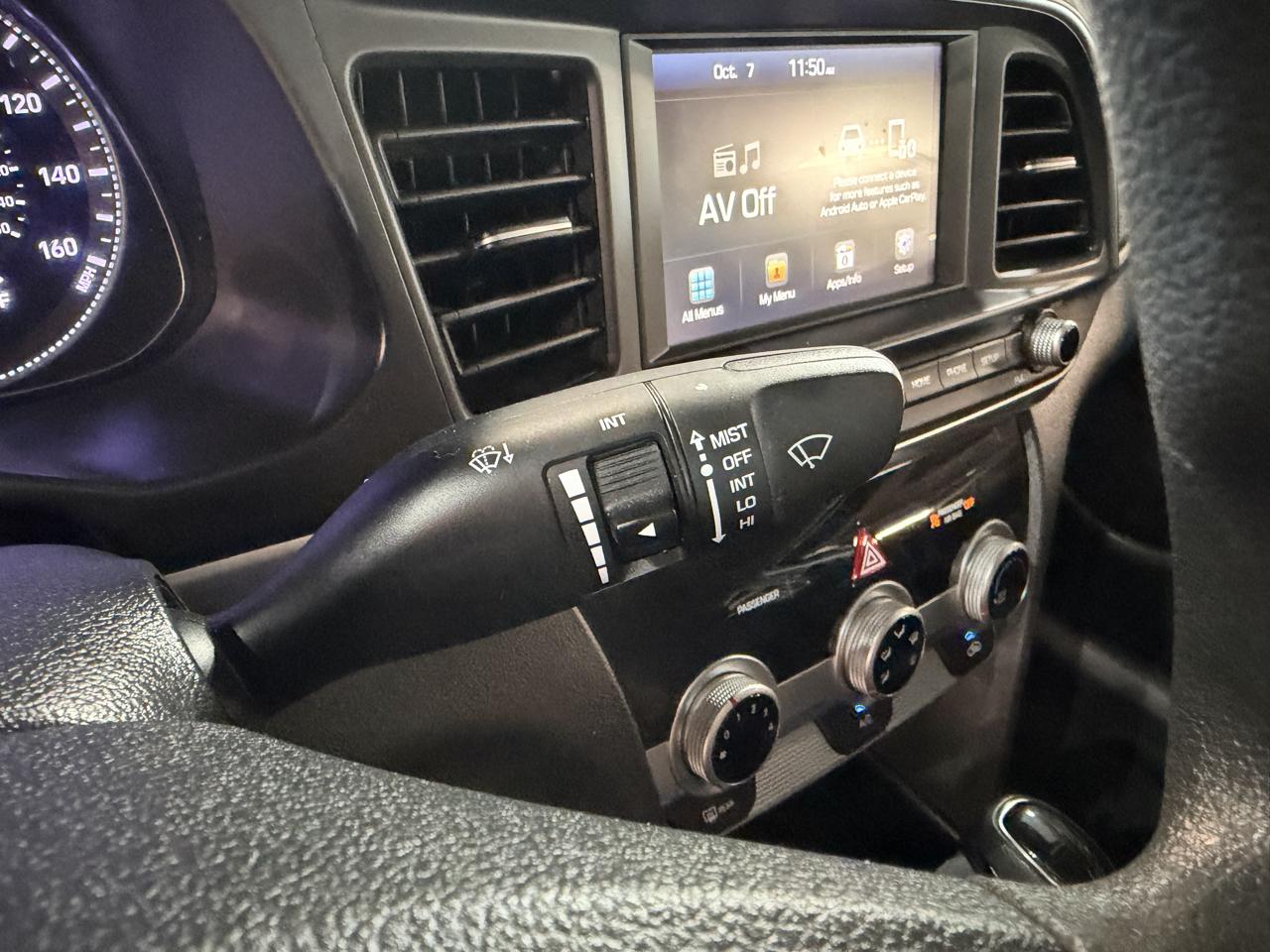 Hyundai Elantra photo 31