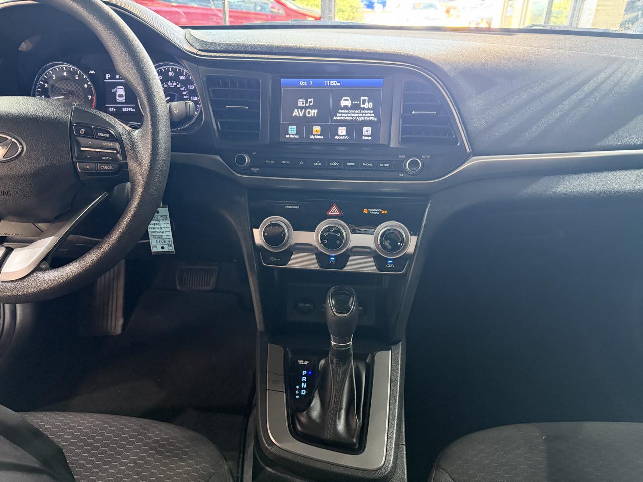 Hyundai Elantra photo 35