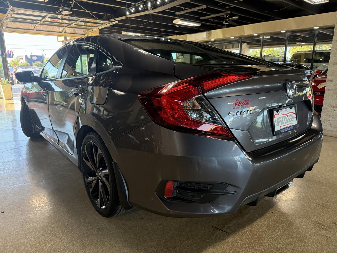 Honda Civic photo 5