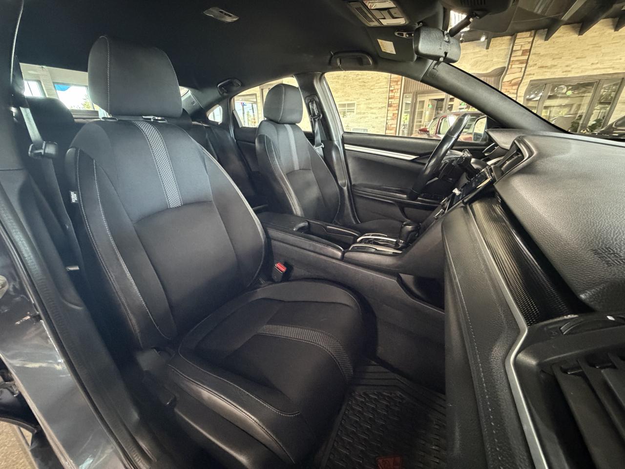 Honda Civic photo 9