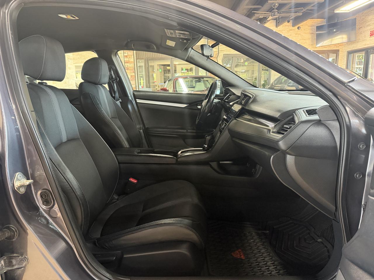 Honda Civic photo 10