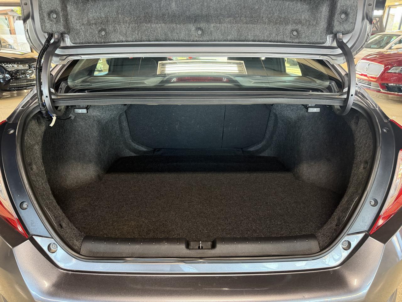 Honda Civic photo 18
