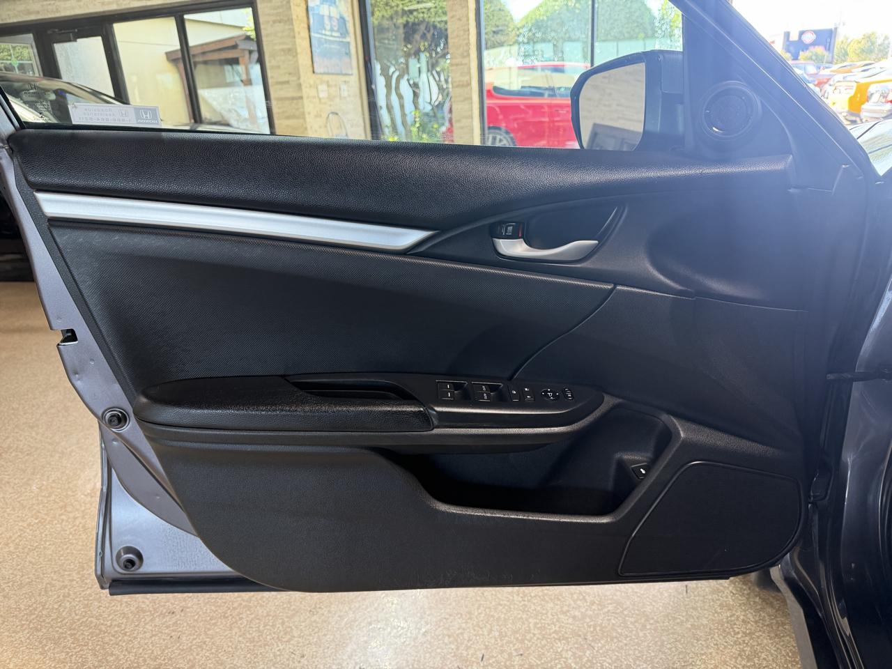 Honda Civic photo 28