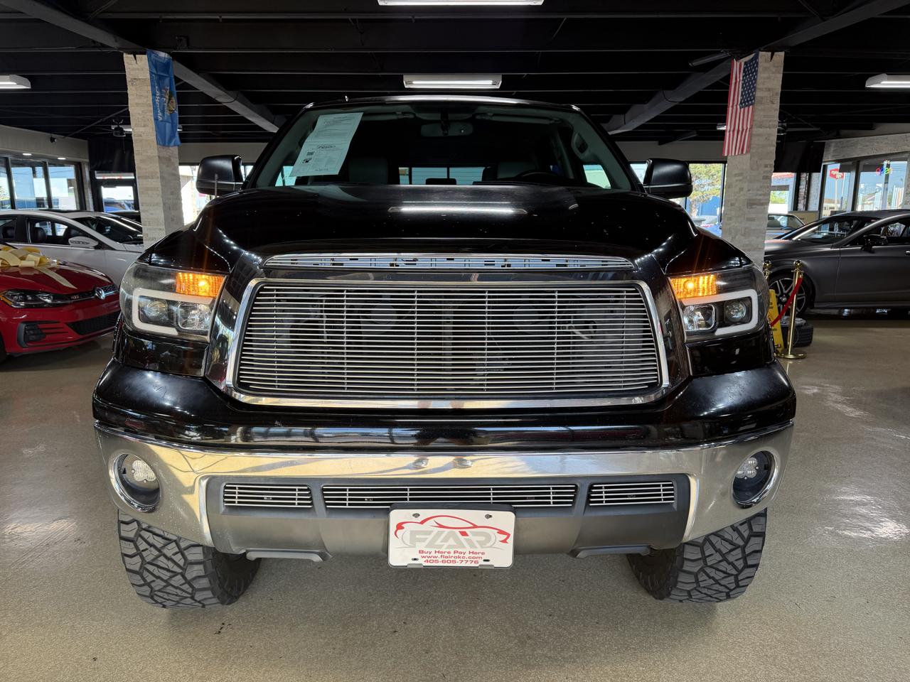 Toyota Tundra 4WD Truck CrewMax 5.7L FFV V8 6-Spd AT (Natl) 2011