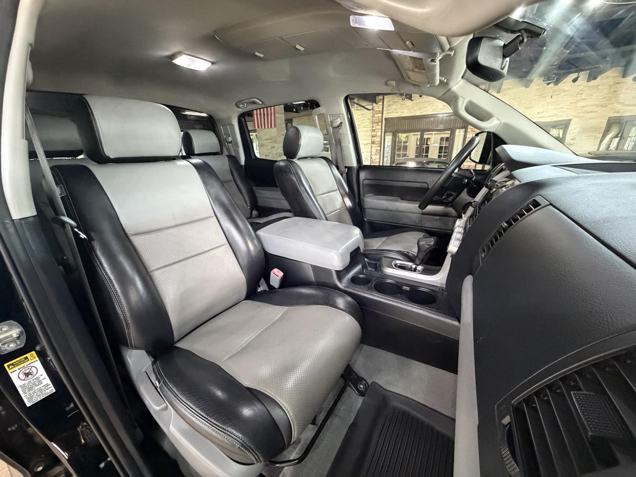Toyota Tundra 4WD Truck CrewMax 5.7L FFV V8 6-Spd AT (Natl) 2011