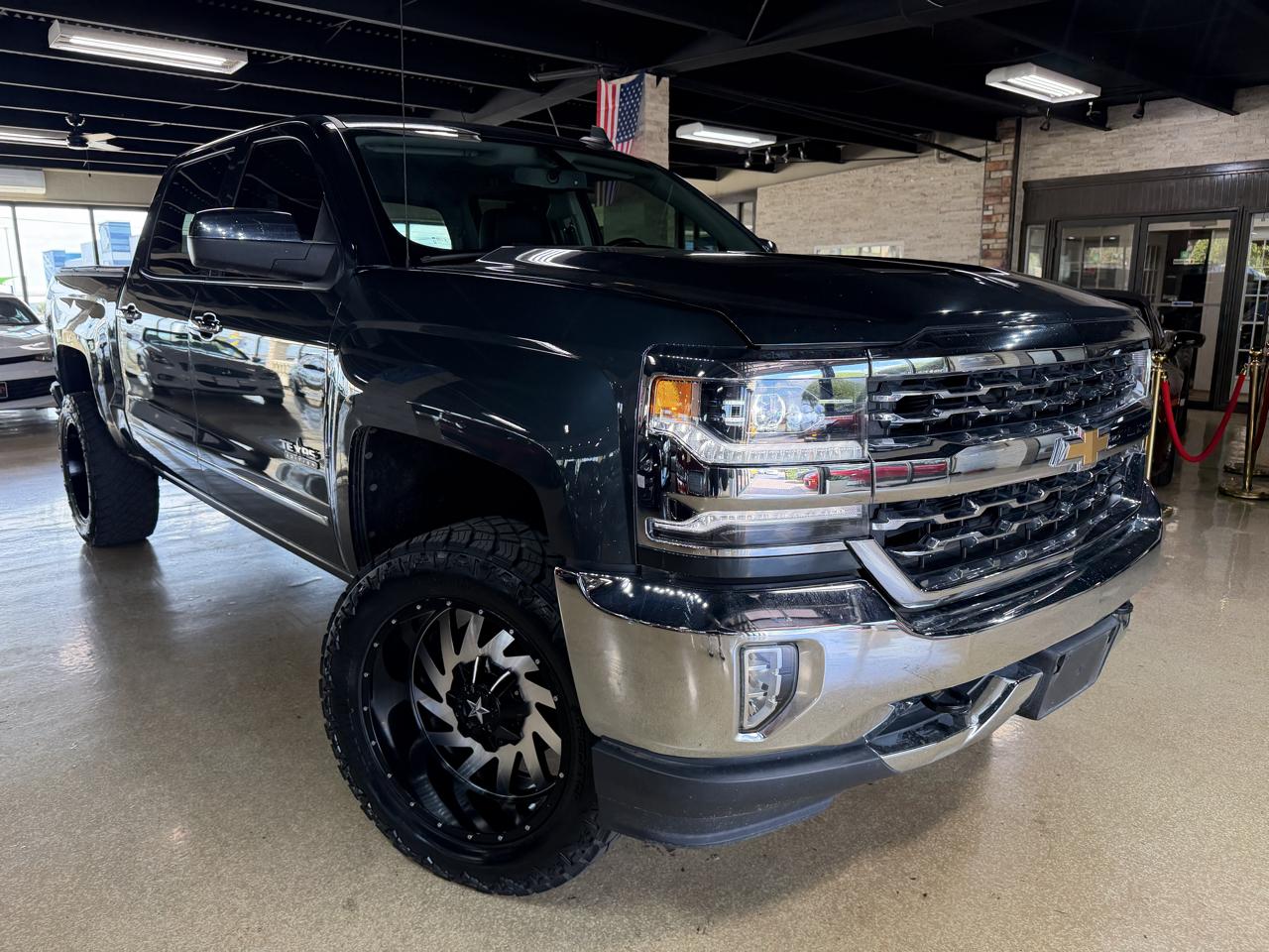 2018 Chevrolet Silverado 1500 2WD Crew Cab 143.5" LTZ w/1LZ