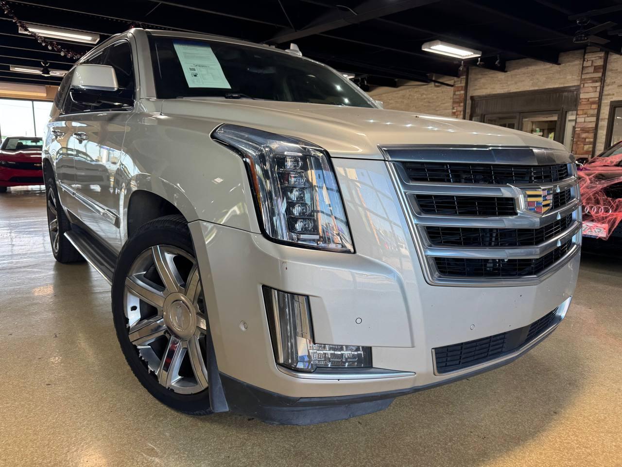 2017 Cadillac Escalade 4WD 4dr Luxury
