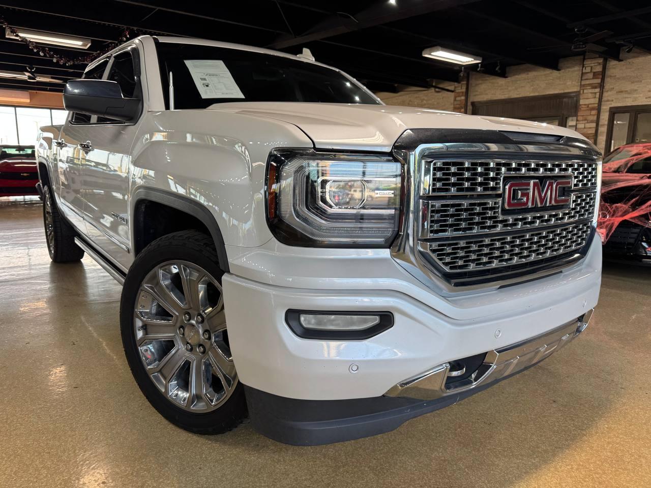 2018 GMC Sierra 1500 4WD Crew Cab 143.5" Denali