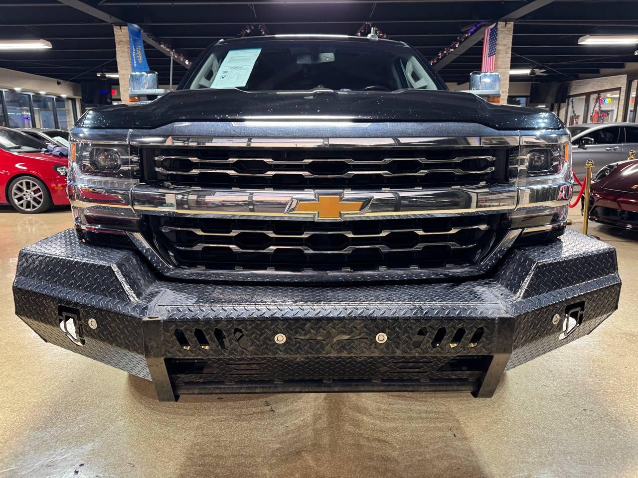 Chevrolet Silverado 1500 4WD Crew Cab 143.5" LTZ w/1LZ 2017