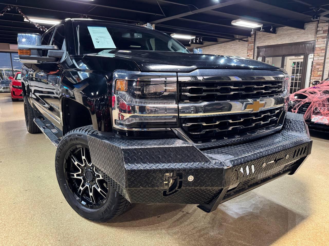 2017 Chevrolet Silverado 1500 4WD Crew Cab 143.5" LTZ w/1LZ