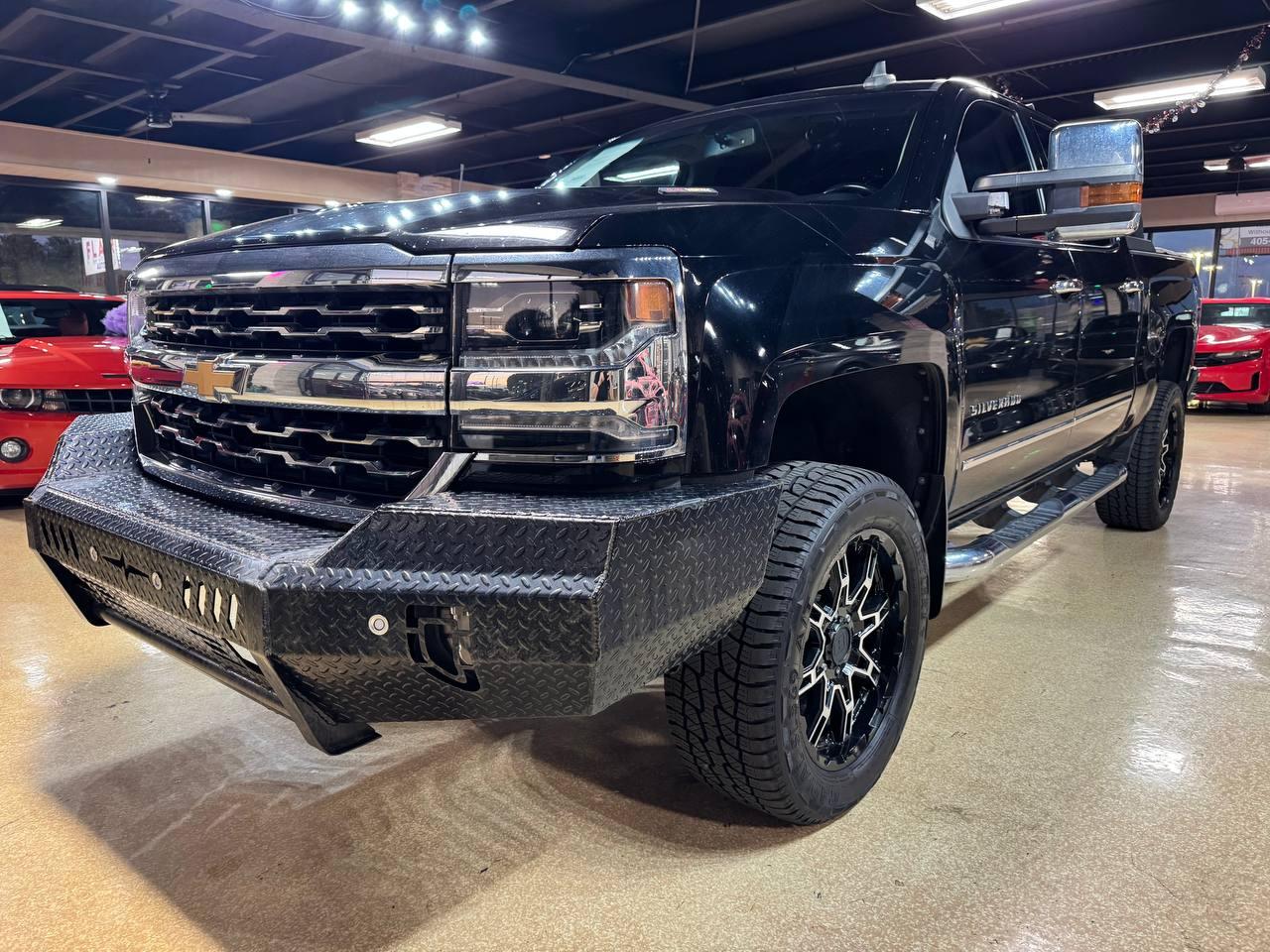 Chevrolet Silverado 1500 4WD Crew Cab 143.5" LTZ w/1LZ 2017