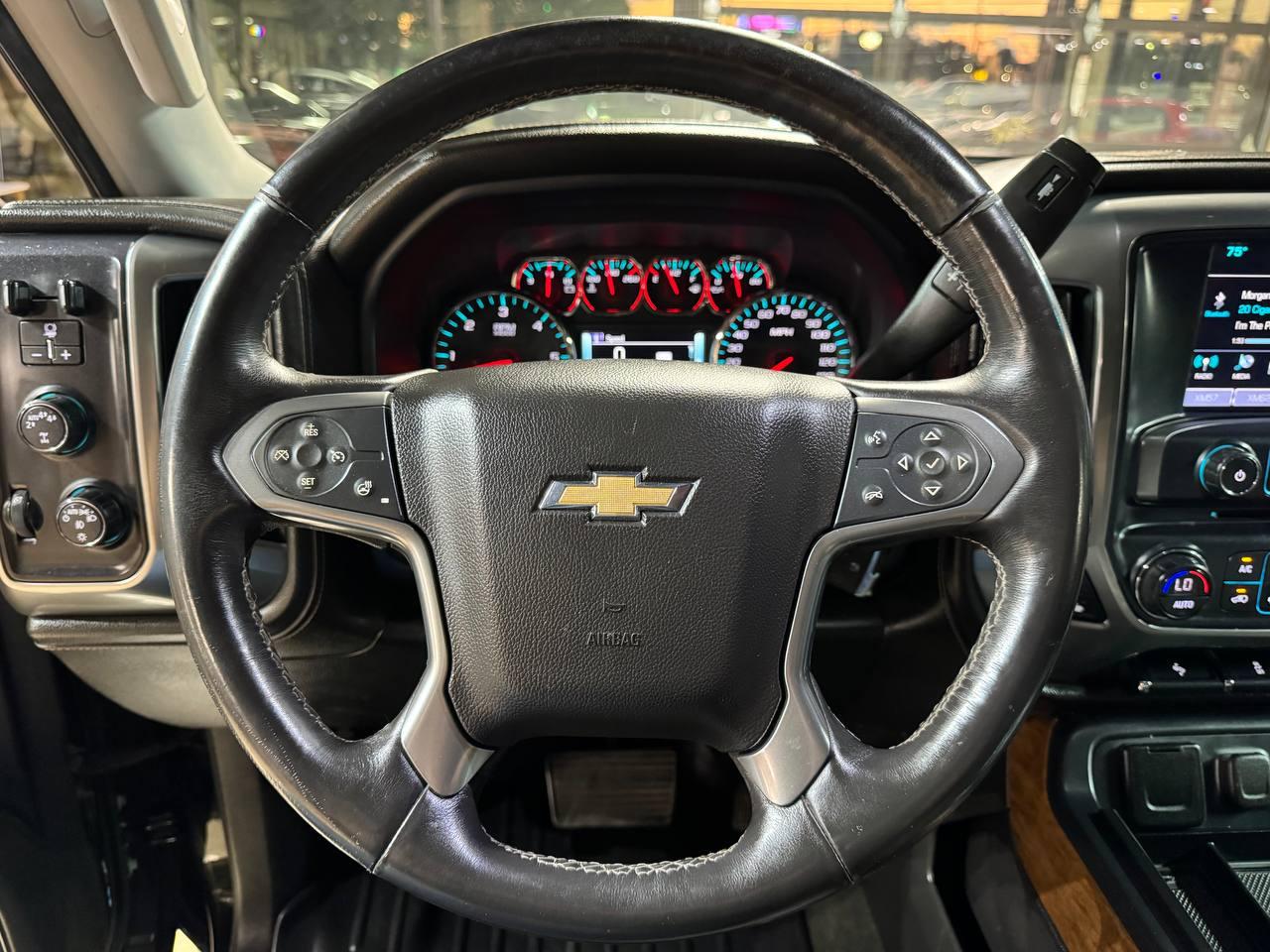 Chevrolet Silverado 1500 4WD Crew Cab 143.5" LTZ w/1LZ 2017