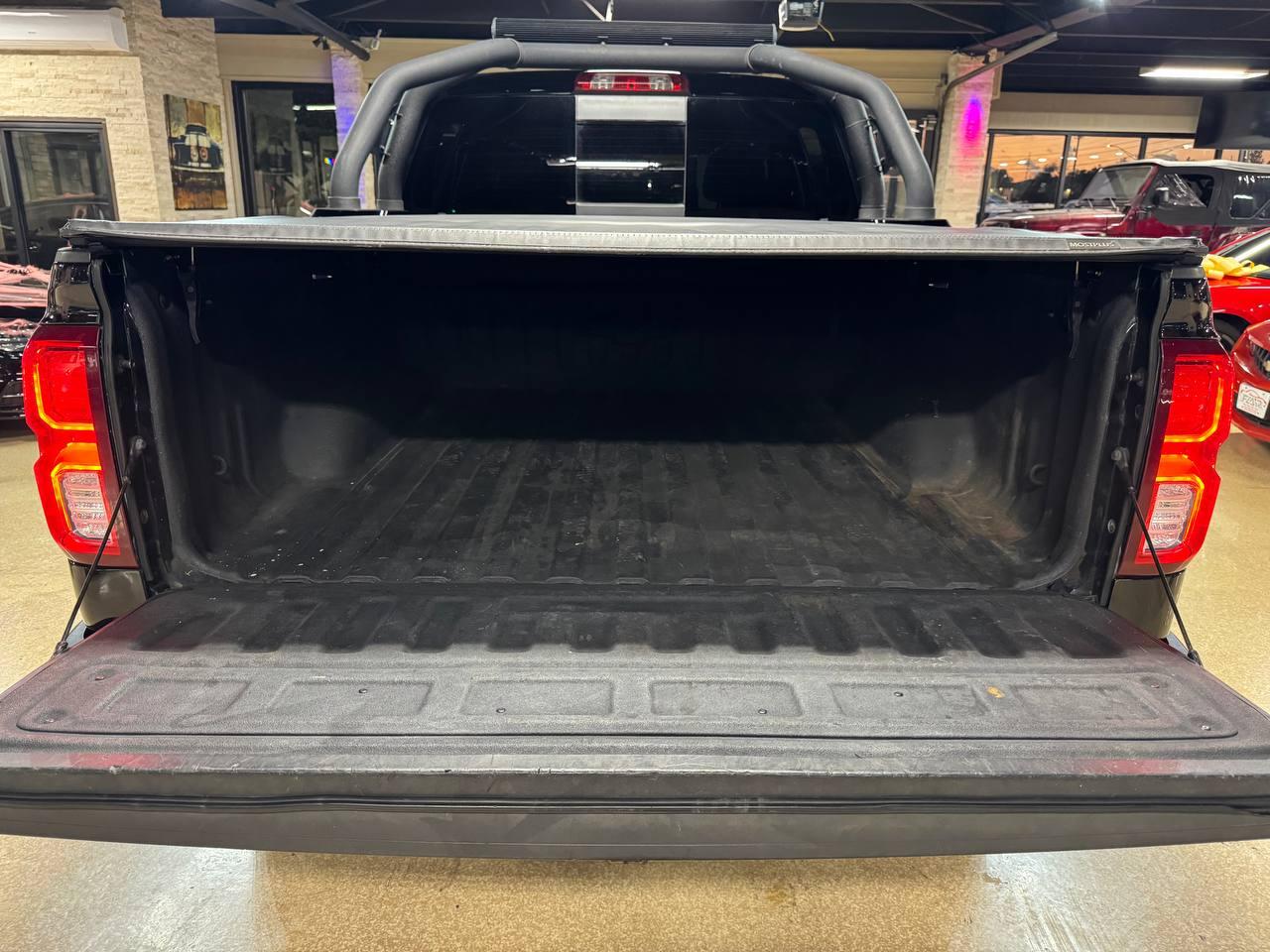 Chevrolet Silverado 1500 4WD Crew Cab 143.5" LTZ w/1LZ 2017