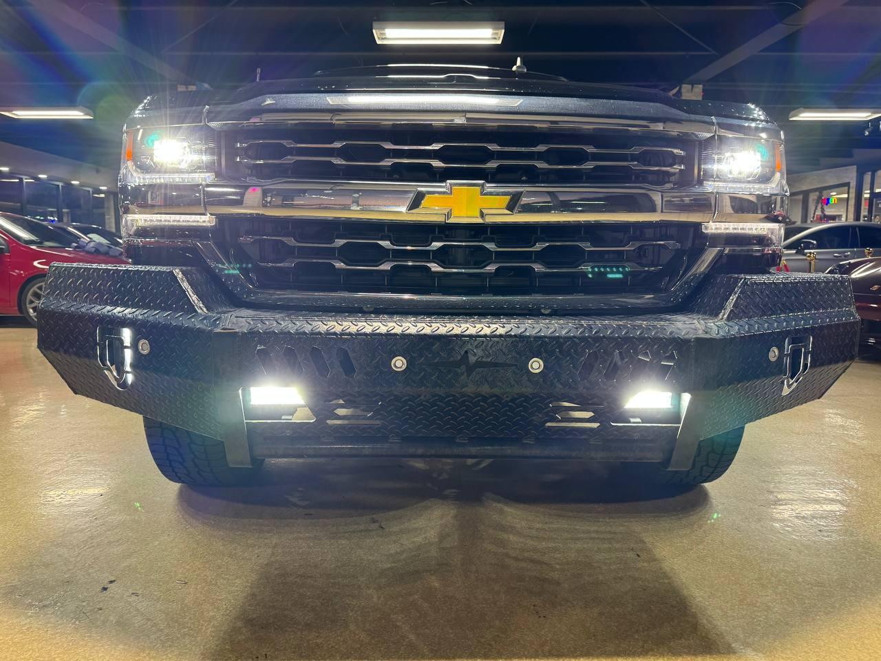 Chevrolet Silverado 1500 4WD Crew Cab 143.5" LTZ w/1LZ 2017