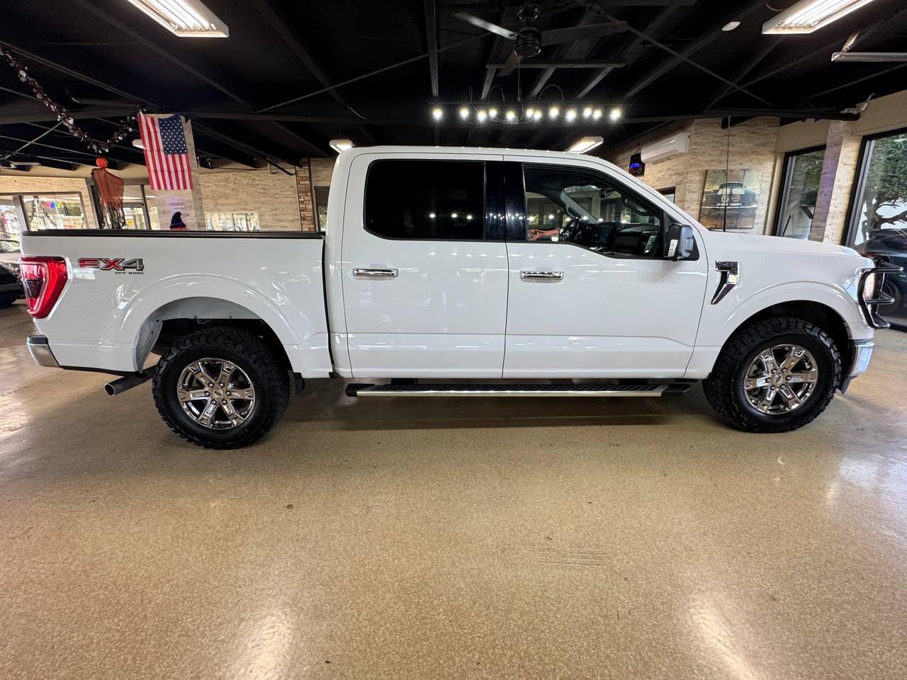 Ford F-150 XL 4WD SuperCrew 5.5' Box 2022