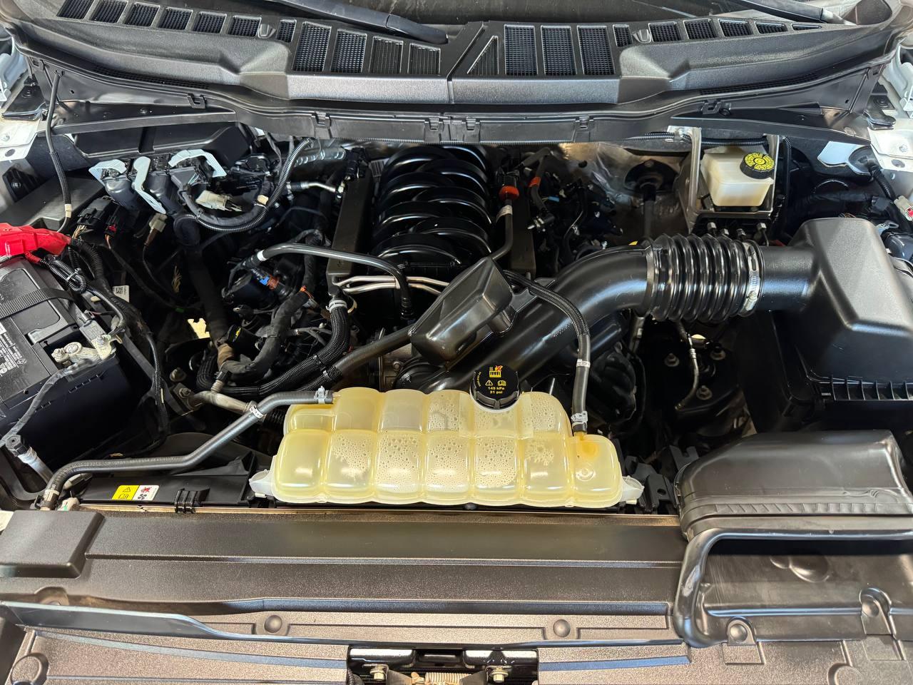 Ford F-150 XL 4WD SuperCrew 5.5' Box 2022