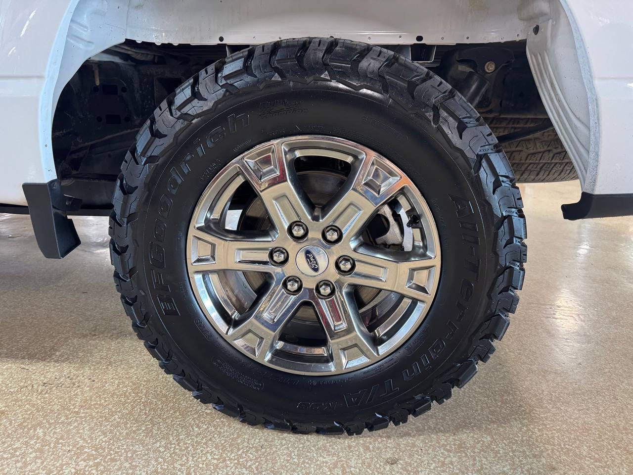 Ford F-150 XL 4WD SuperCrew 5.5' Box 2022