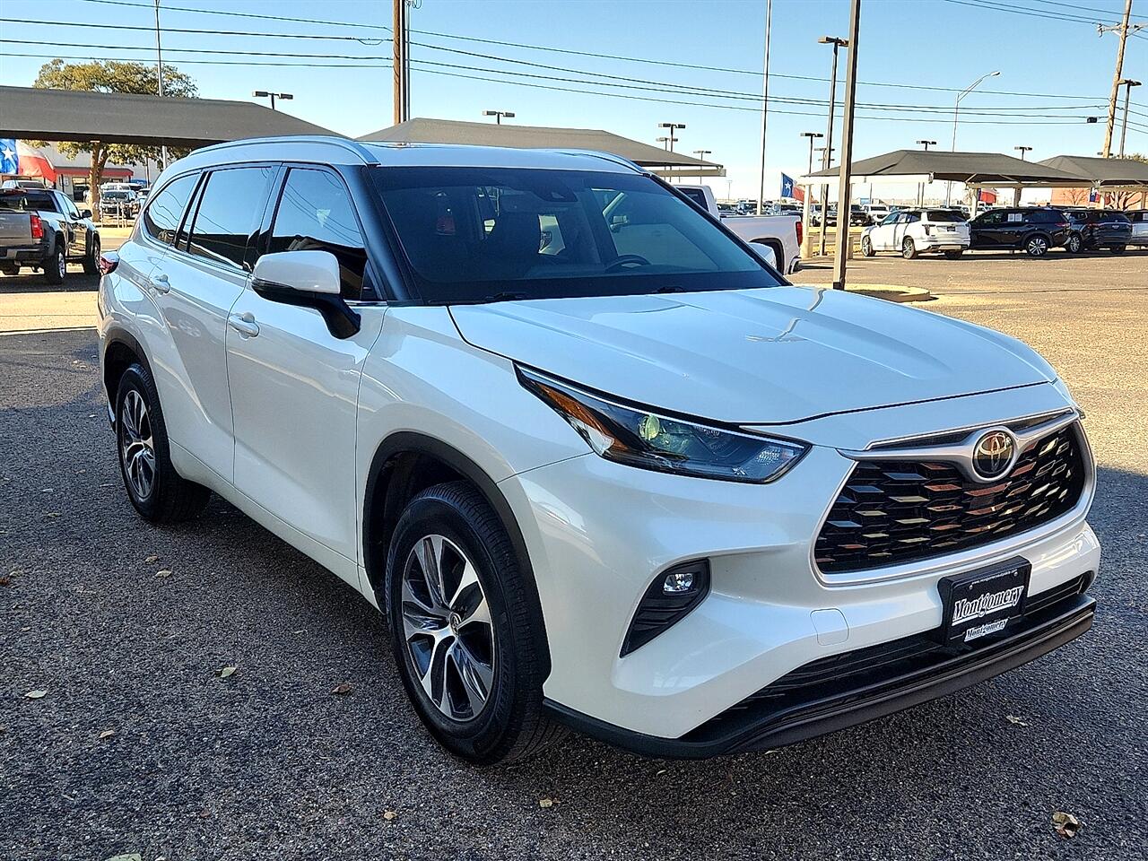 Toyota Highlander  2021