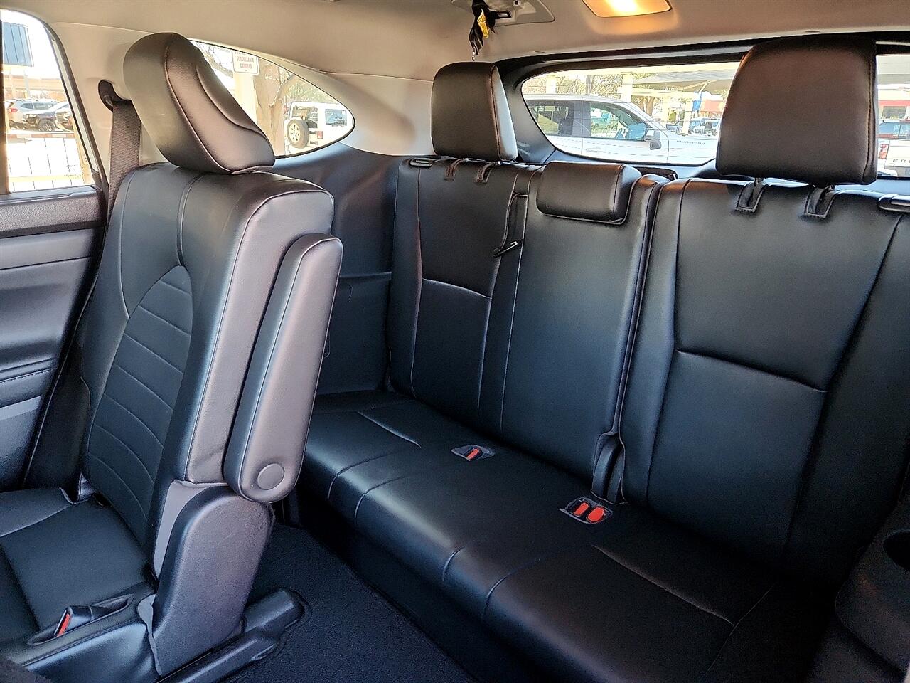 Toyota Highlander  2021