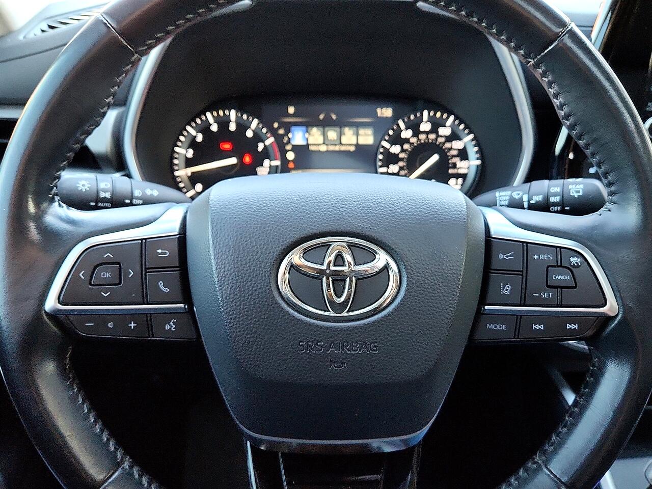 Toyota Highlander  2021