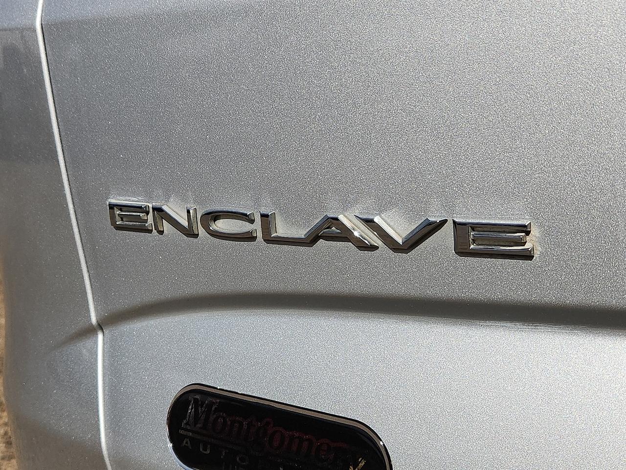 Buick Enclave  2022