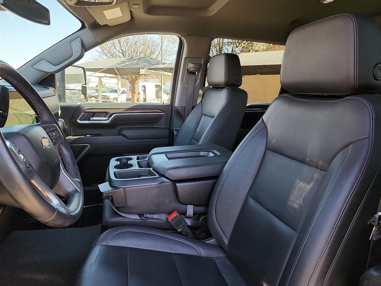 Chevrolet Silverado 3500HD  2025