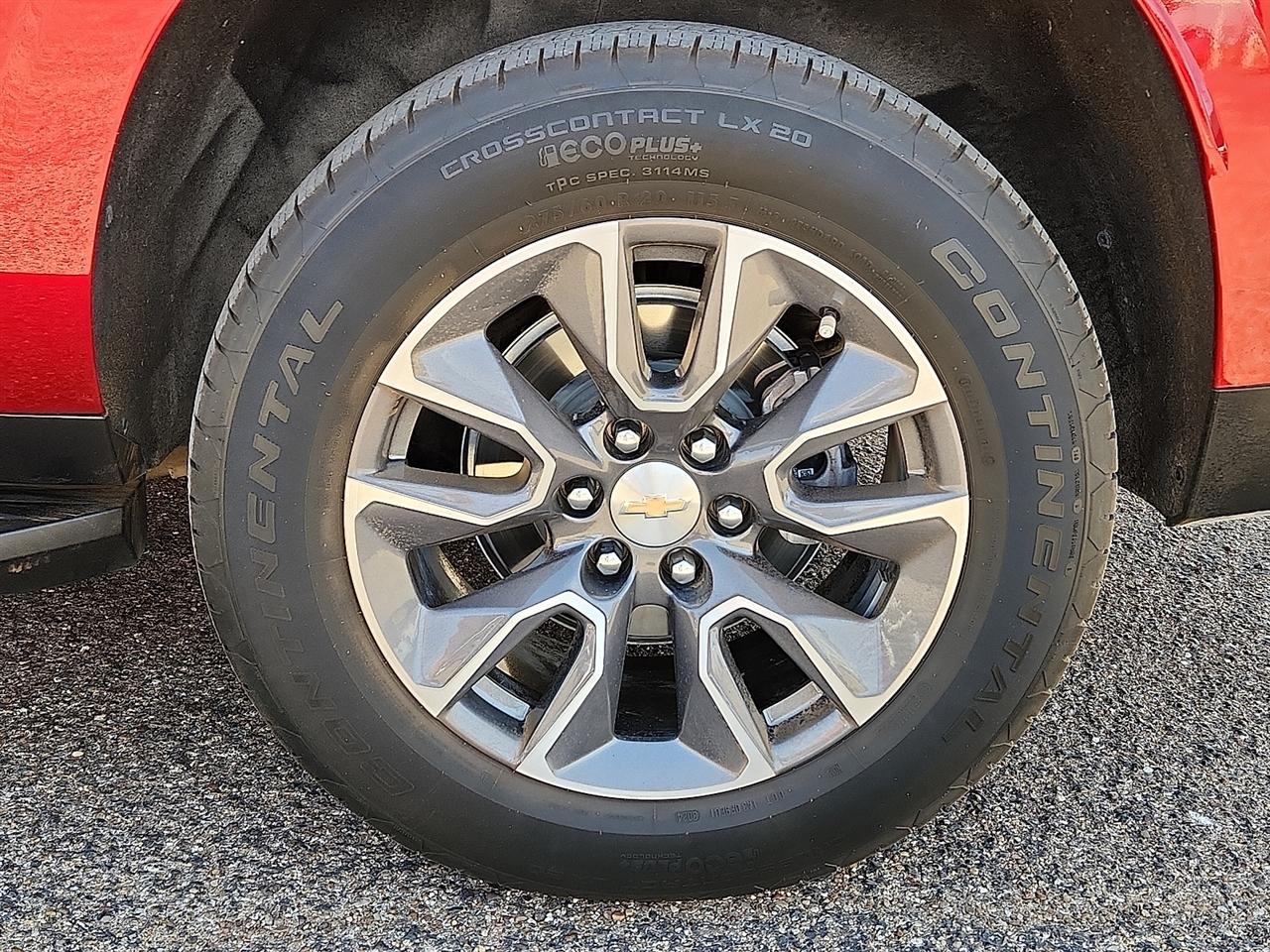 Chevrolet Suburban  2024