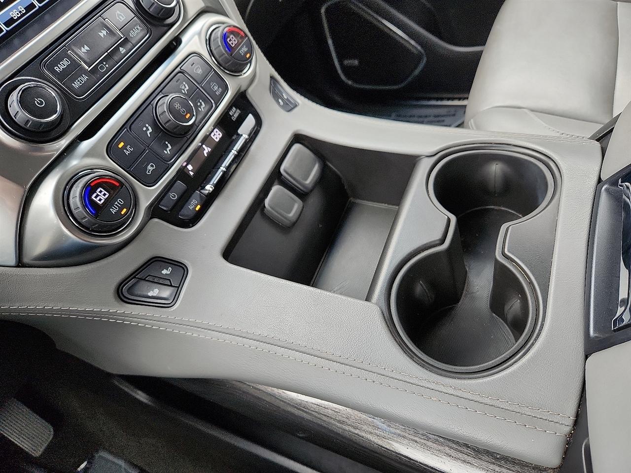 Chevrolet Tahoe  2017