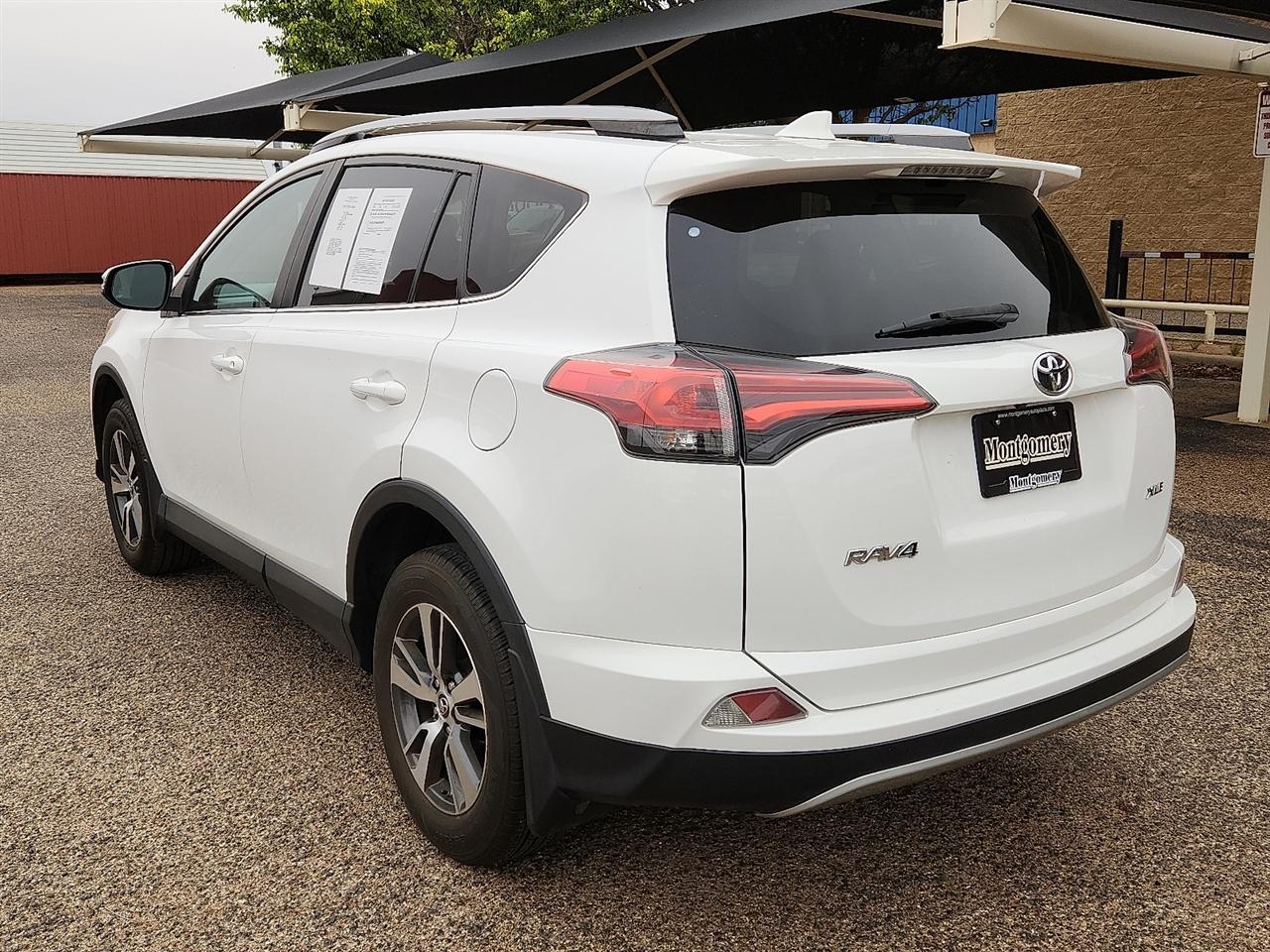 Toyota RAV4  2018