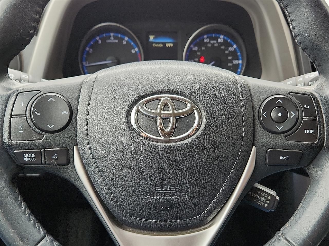 Toyota RAV4  2018