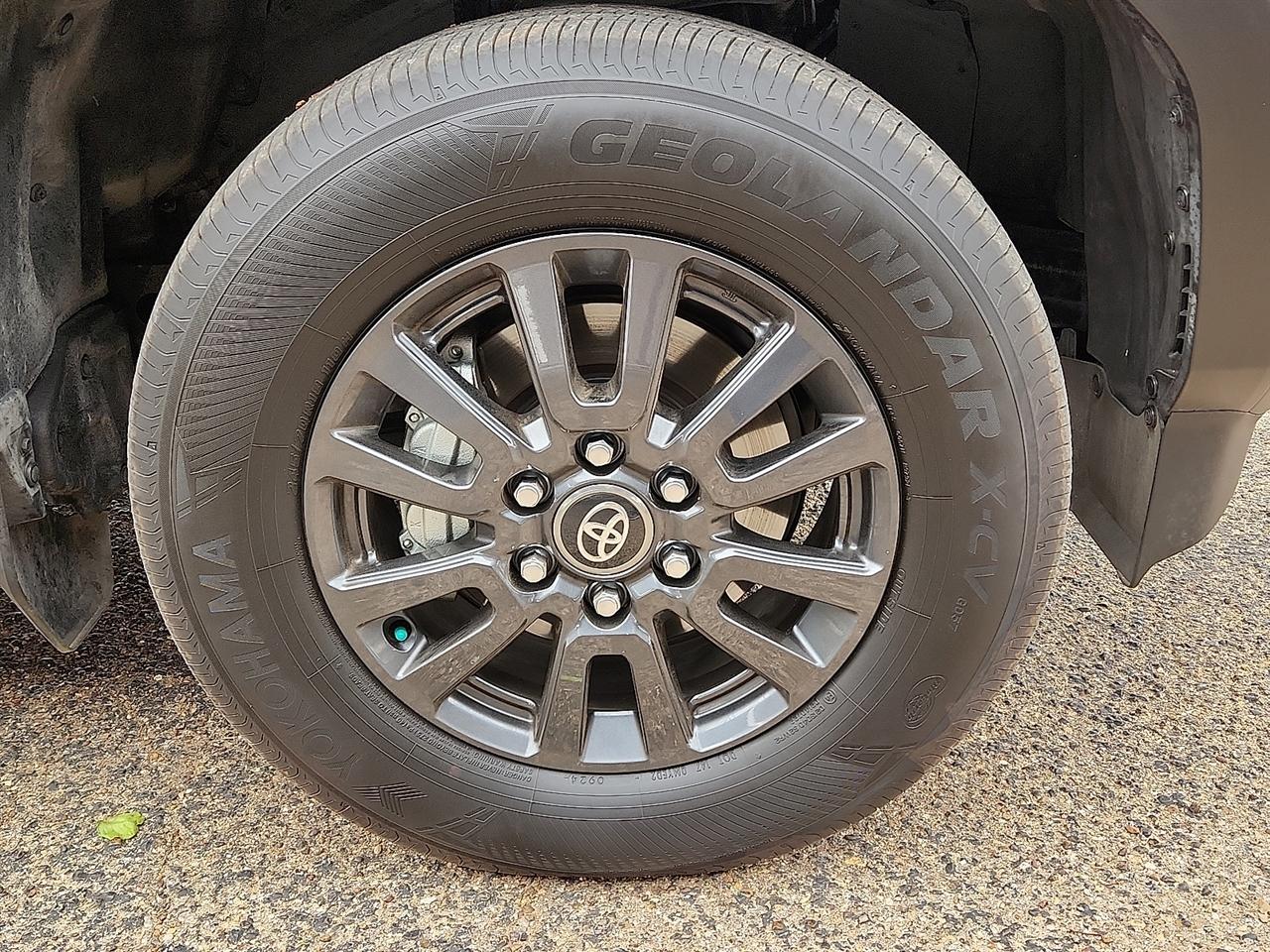 Toyota Land Cruiser  2025