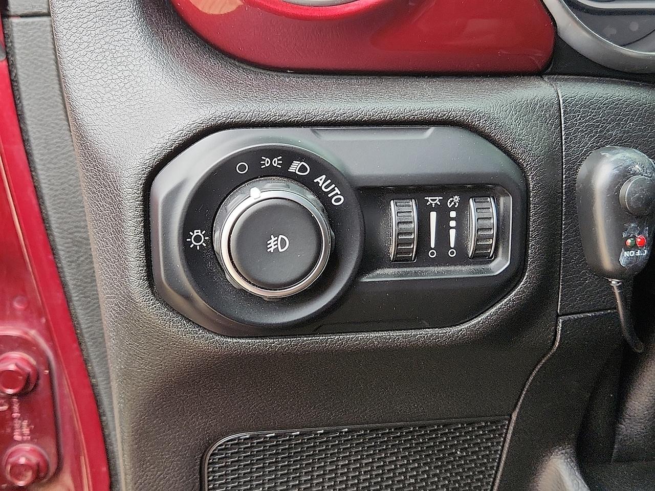 Jeep Wrangler  2021