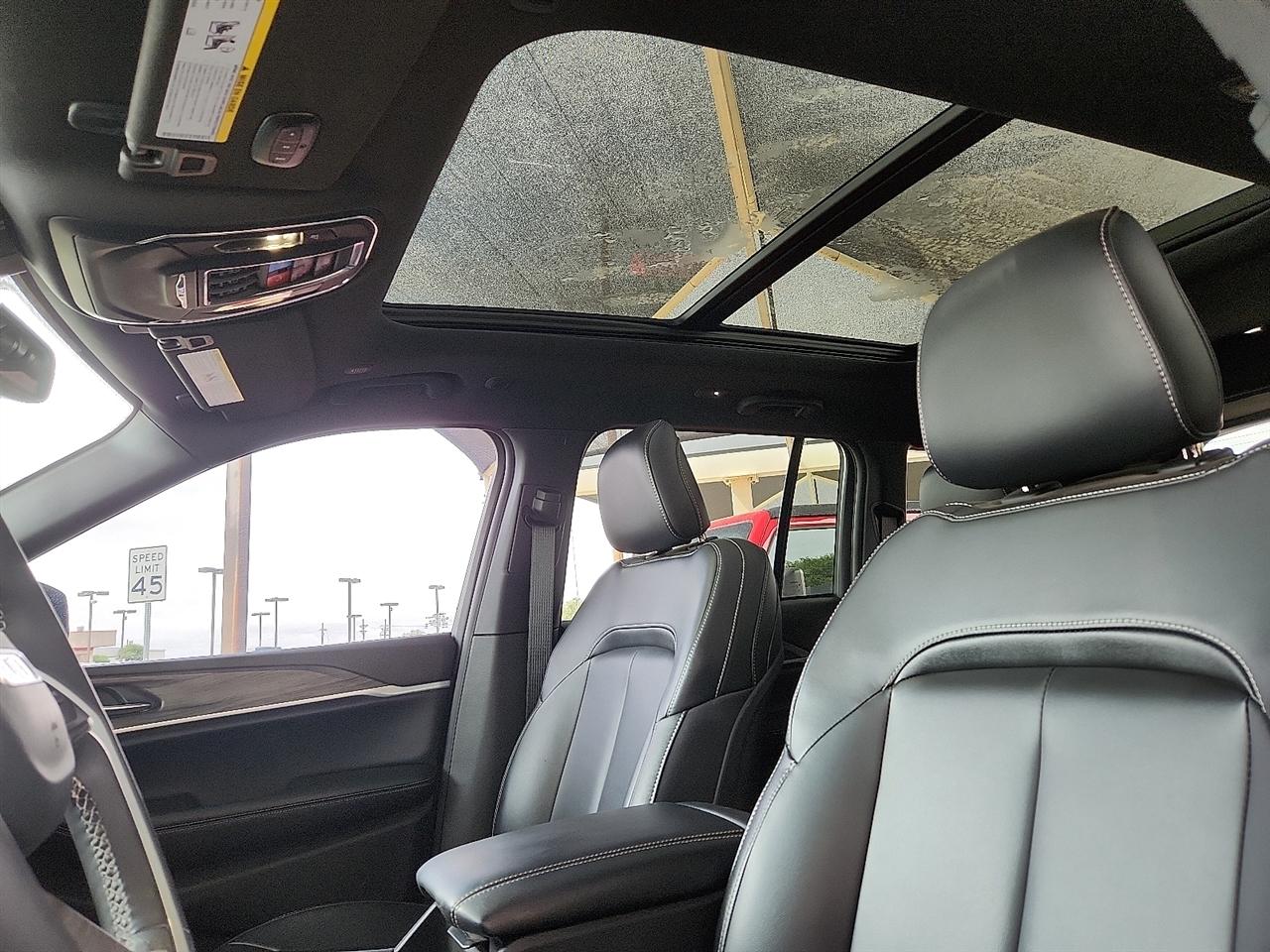 Jeep Grand Cherokee  2024