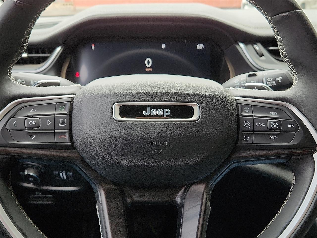 Jeep Grand Cherokee  2024