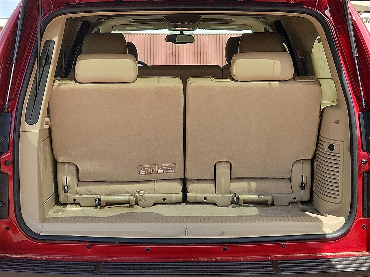 Chevrolet Tahoe  2012