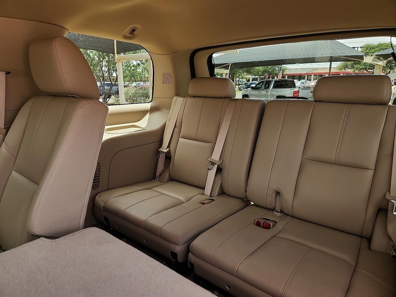 Chevrolet Tahoe  2012