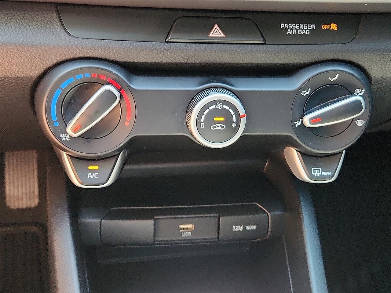 Kia Rio  2023
