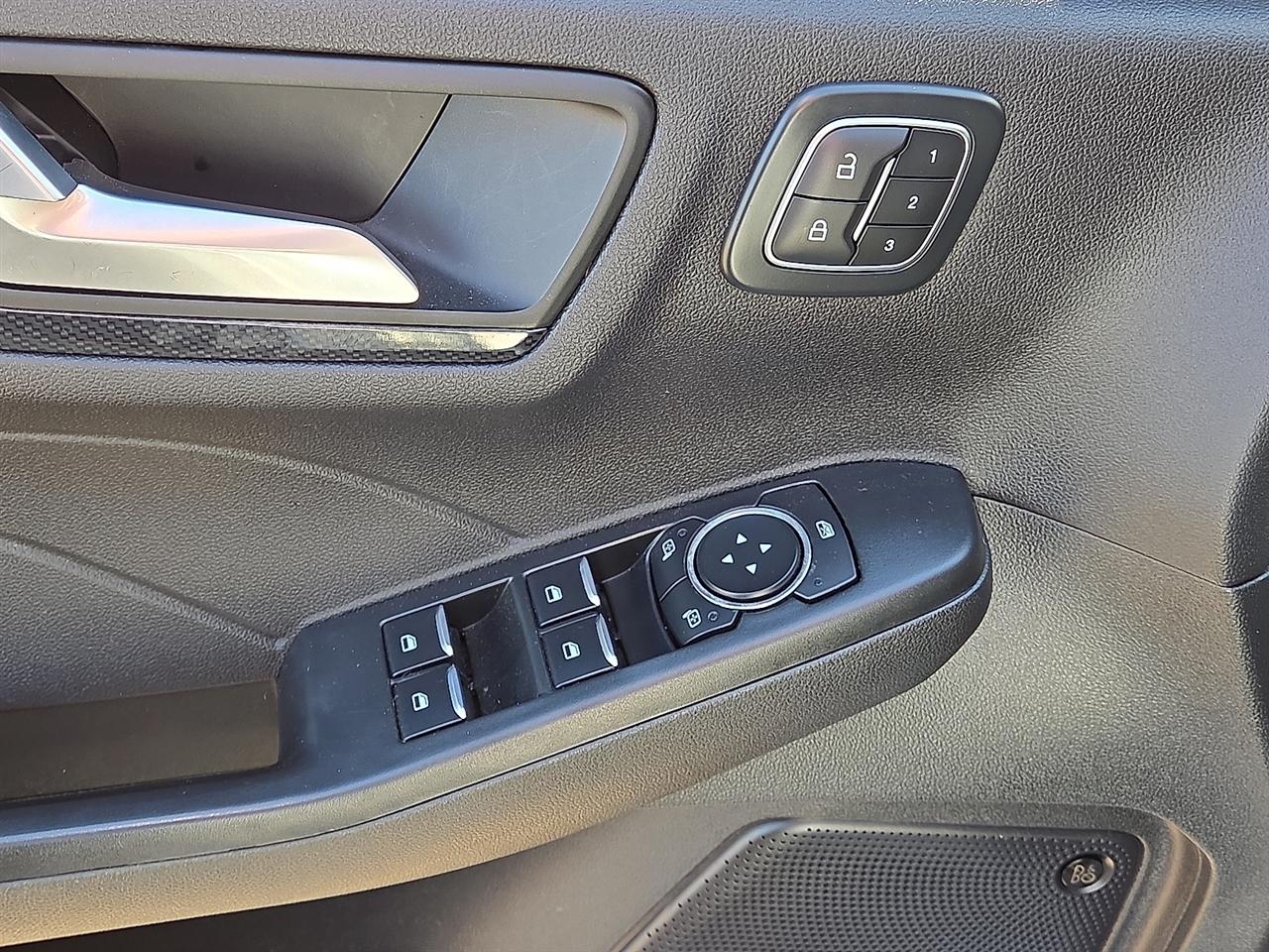 Ford Escape  2025