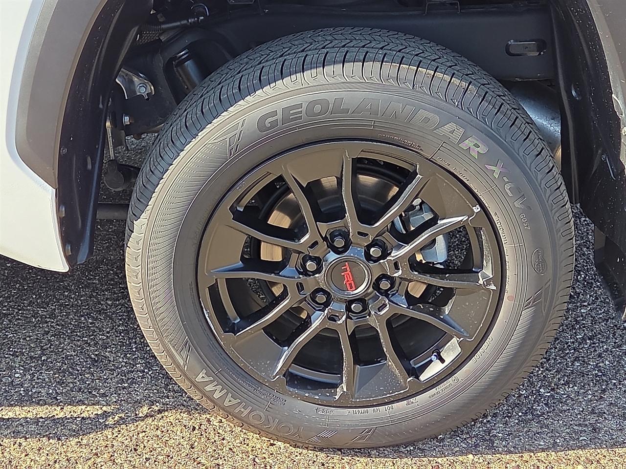 Toyota Tundra SR5 2025