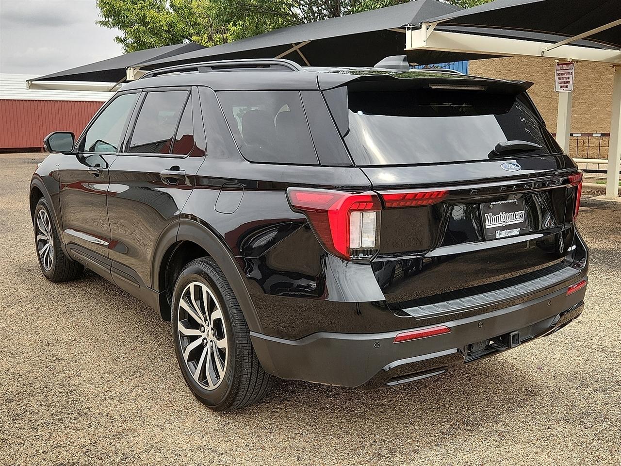 Ford Explorer  2025
