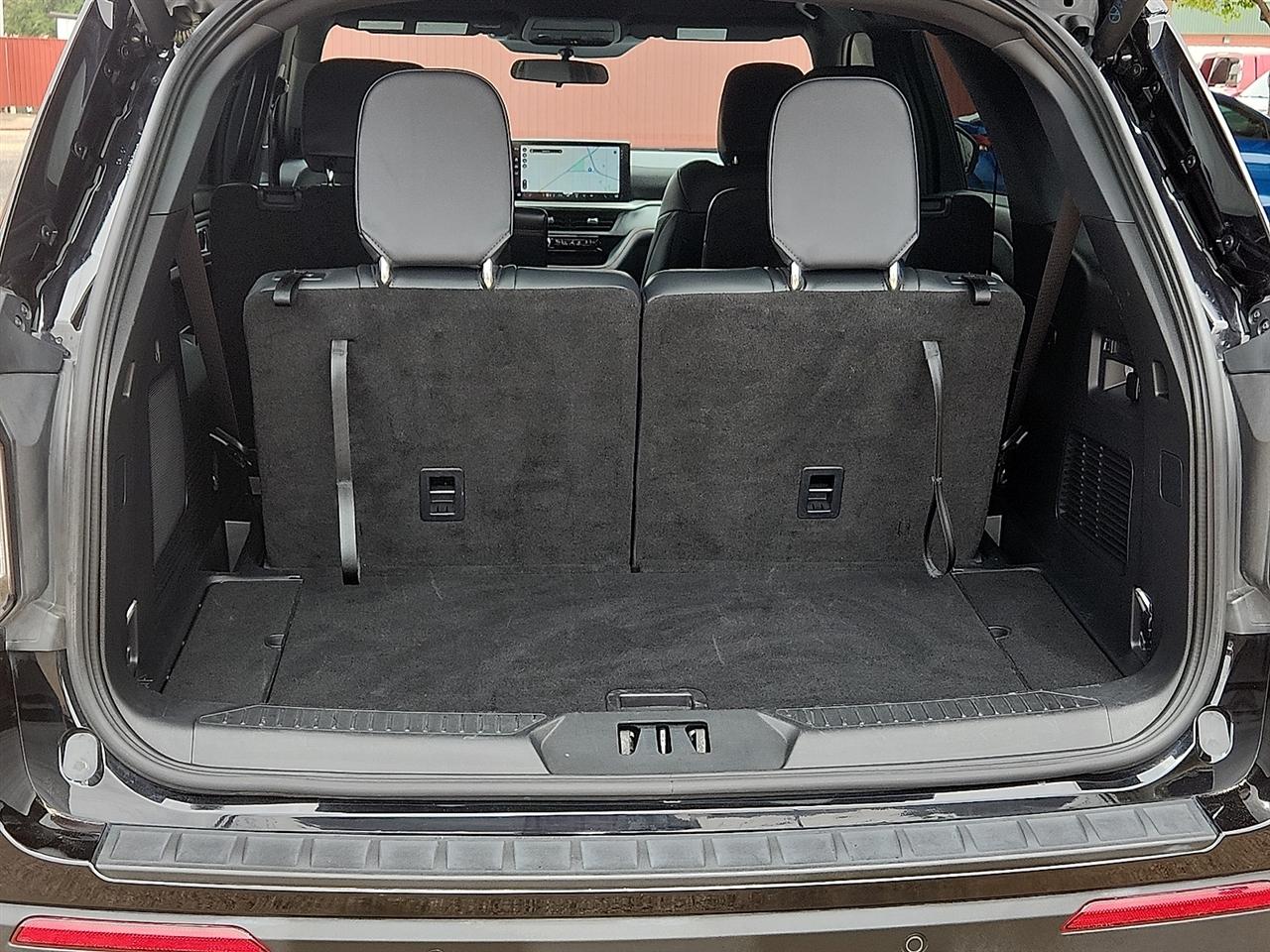 Ford Explorer  2025