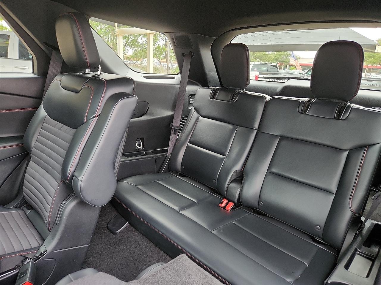 Ford Explorer  2025